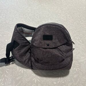 Tushbaby hip seat carrier